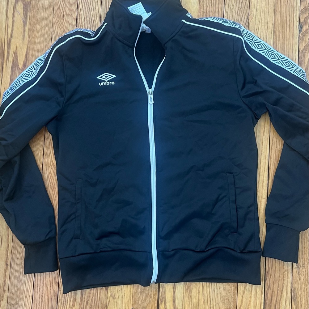 Umbro Men's Small Black Windbreaker Jacket